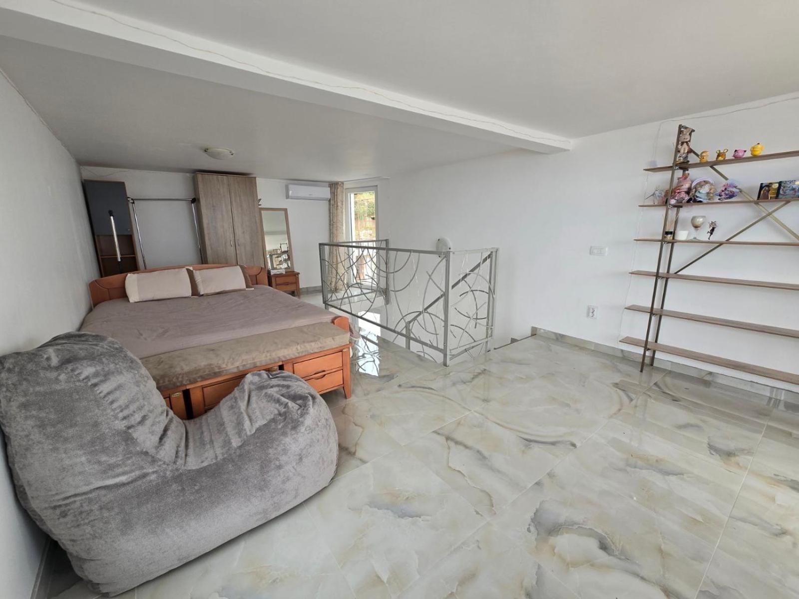 Apartment Light House Dobra Voda Buitenkant foto